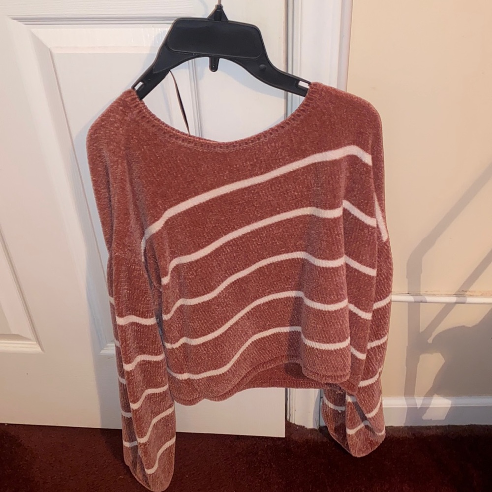Women’s Crop Sweater